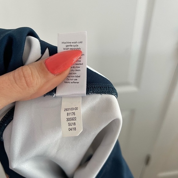 NWOT Athleta Floral Elation 7/8 Tight - S - Picture 9 of 9